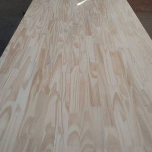 Tablero de pino clear - blanco son manchas ni medulas